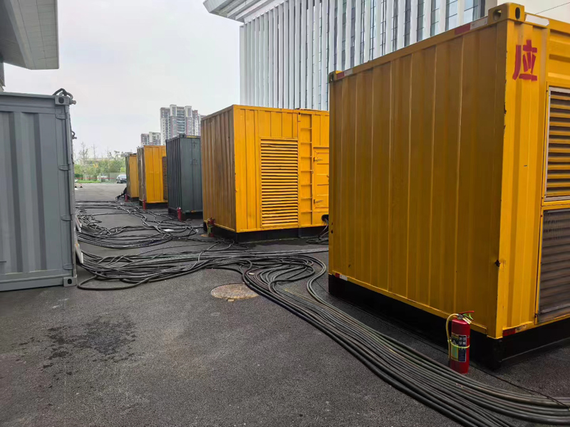 东胜不同季节柴油发电机组保养有哪些注意事项?