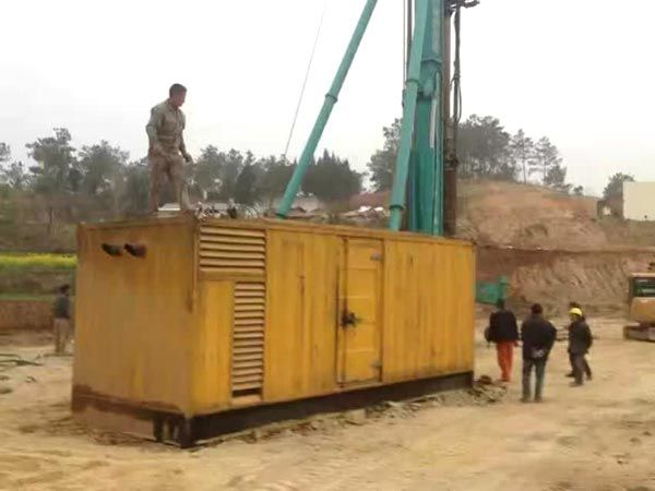 东胜如何判断水冷式机油散热器密封件是否需要更换？